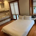 Devonport-Bayswater Guesthouse
